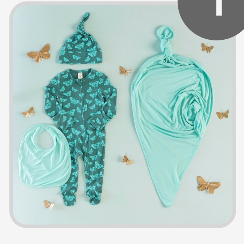NWT Kate Quinn, baby bundle set, sz 6-9 months